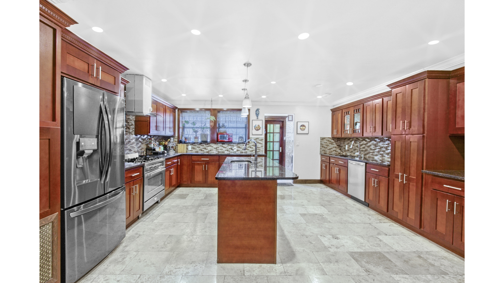 916 Putnam Avenue Bedford Stuyvesant Brooklyn NY 11221