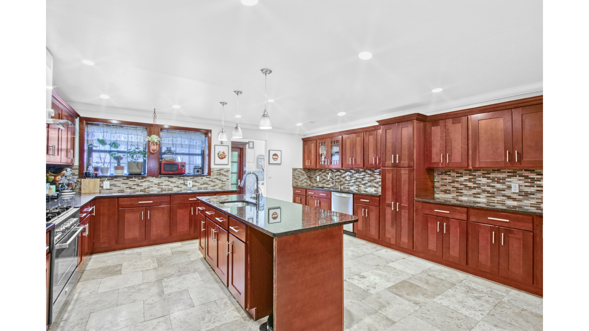 916 Putnam Avenue Bedford Stuyvesant Brooklyn NY 11221