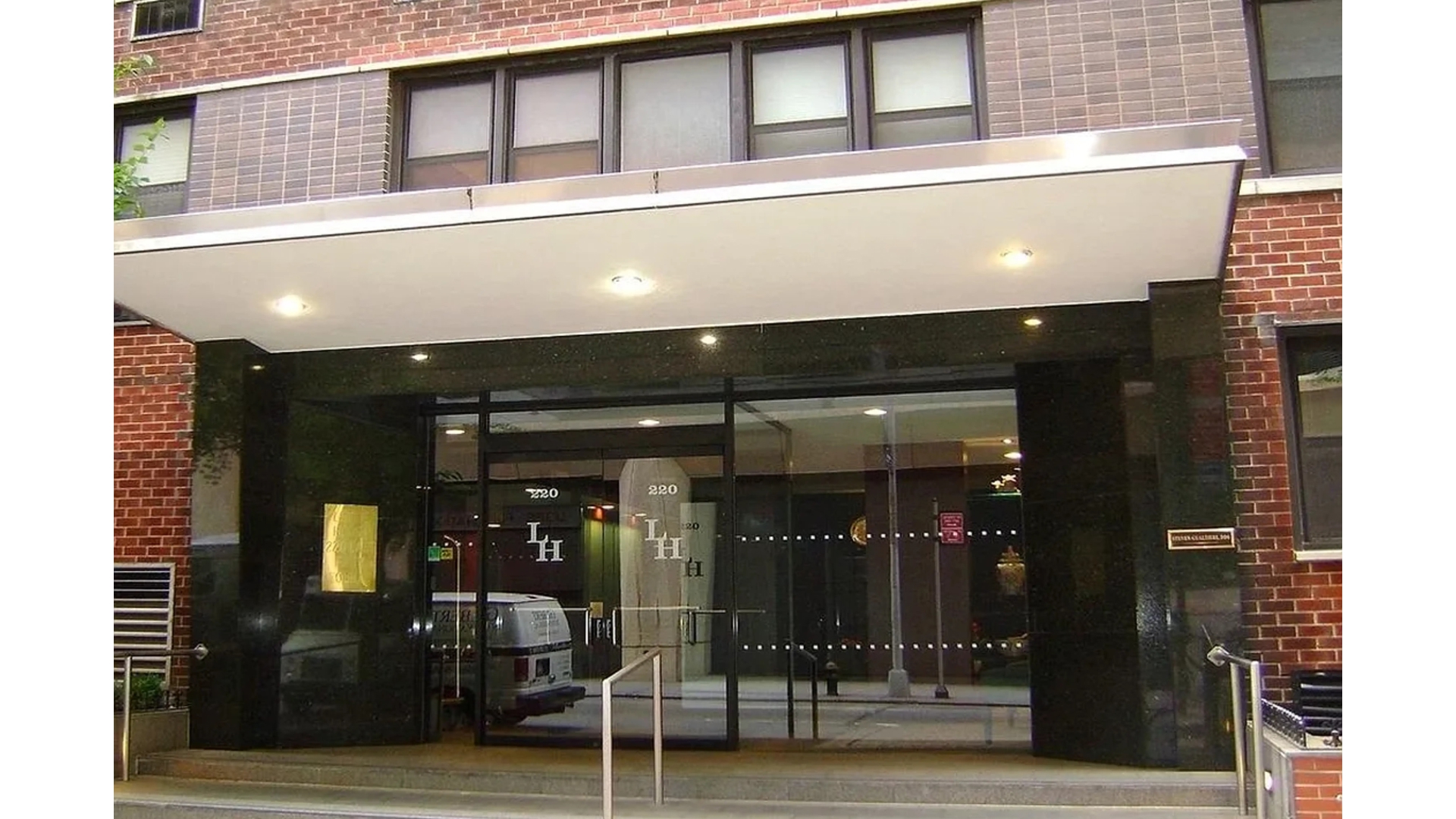 220 East 54th Street Turtle Bay New York NY 10022