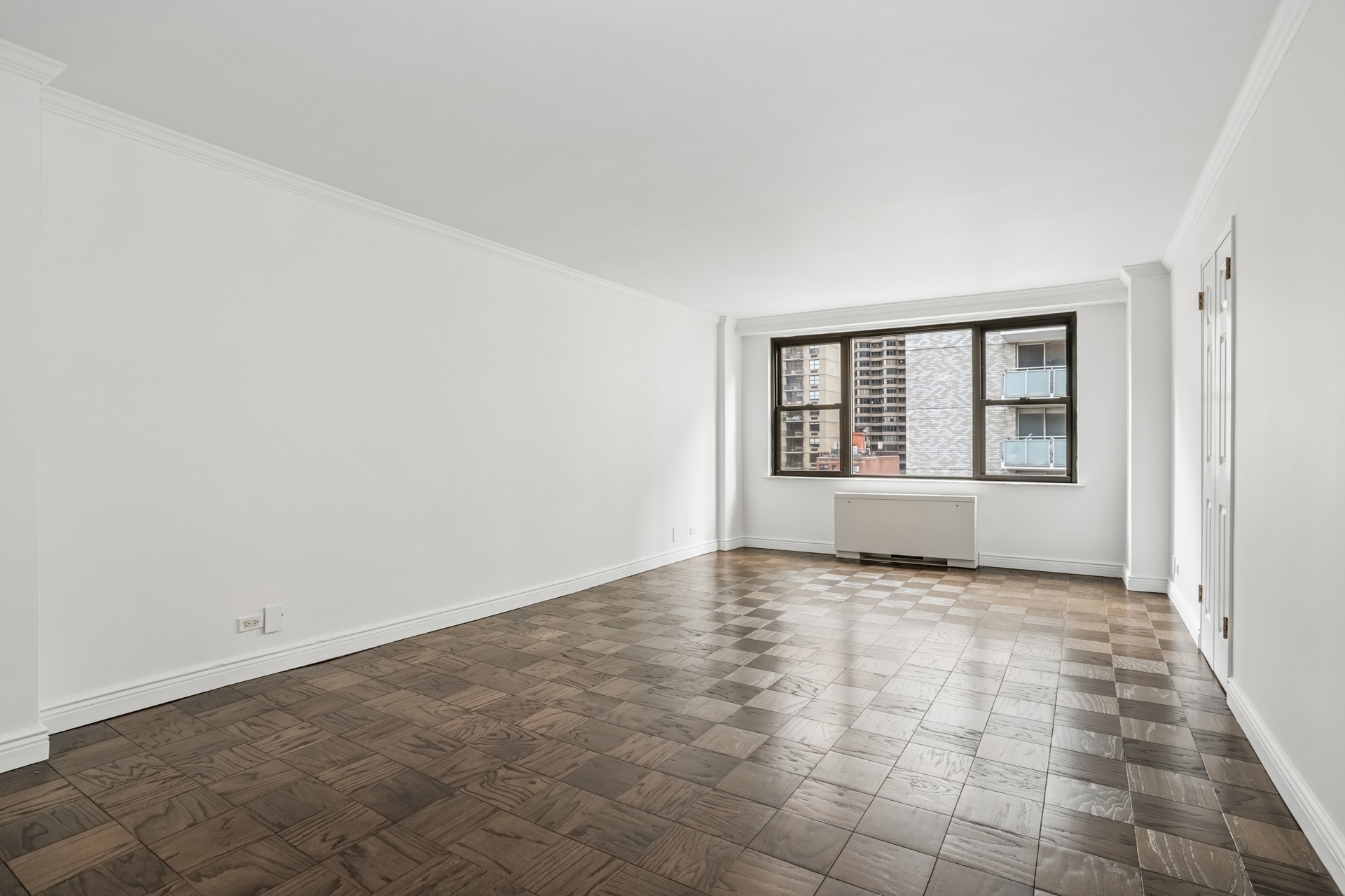 305 East 40th Street 11P Tudor City New York NY 10016