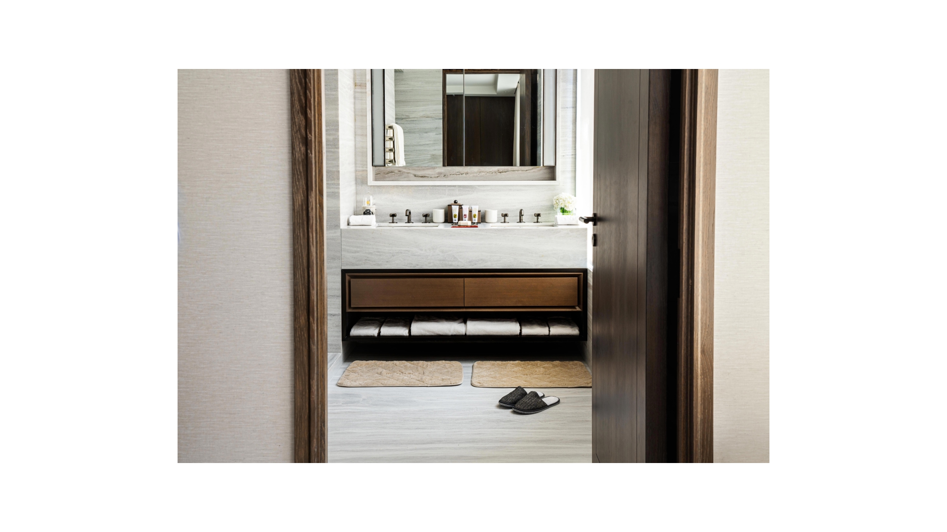 401 West Street 6 W. Greenwich Village New York NY 10014