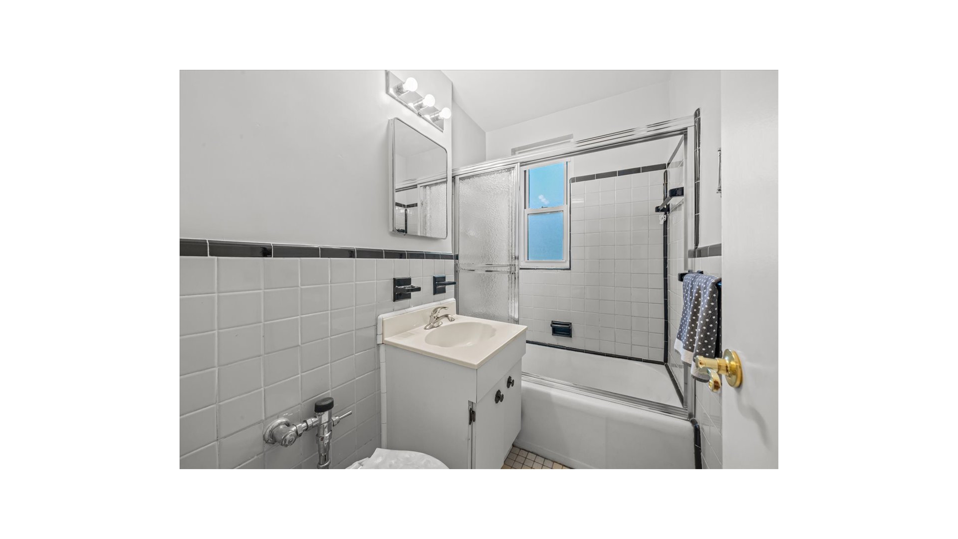 525 West 236th Street 3J Spuyten Duyvil Bronx NY 10463