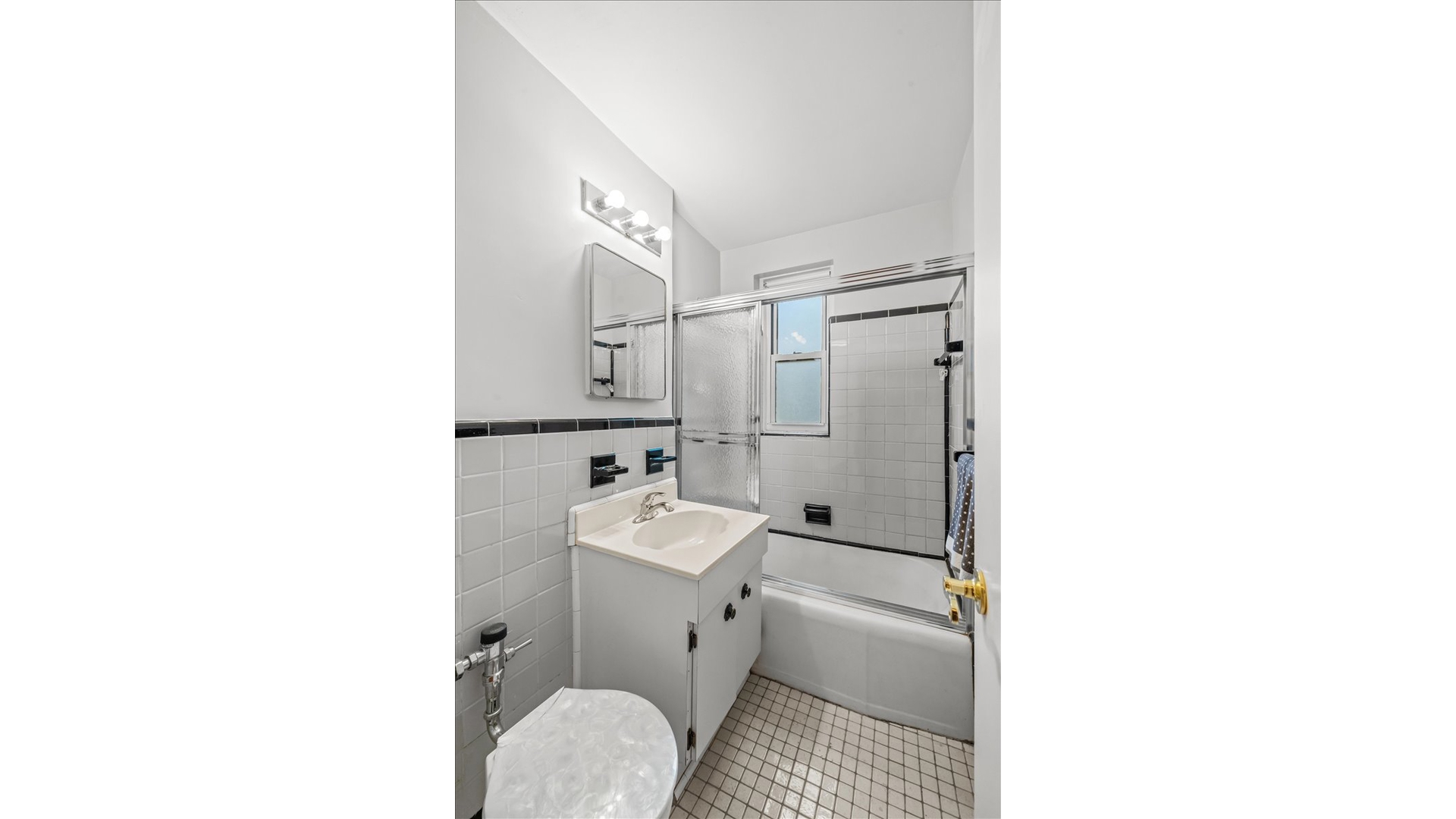 525 West 236th Street 3J Spuyten Duyvil Bronx NY 10463