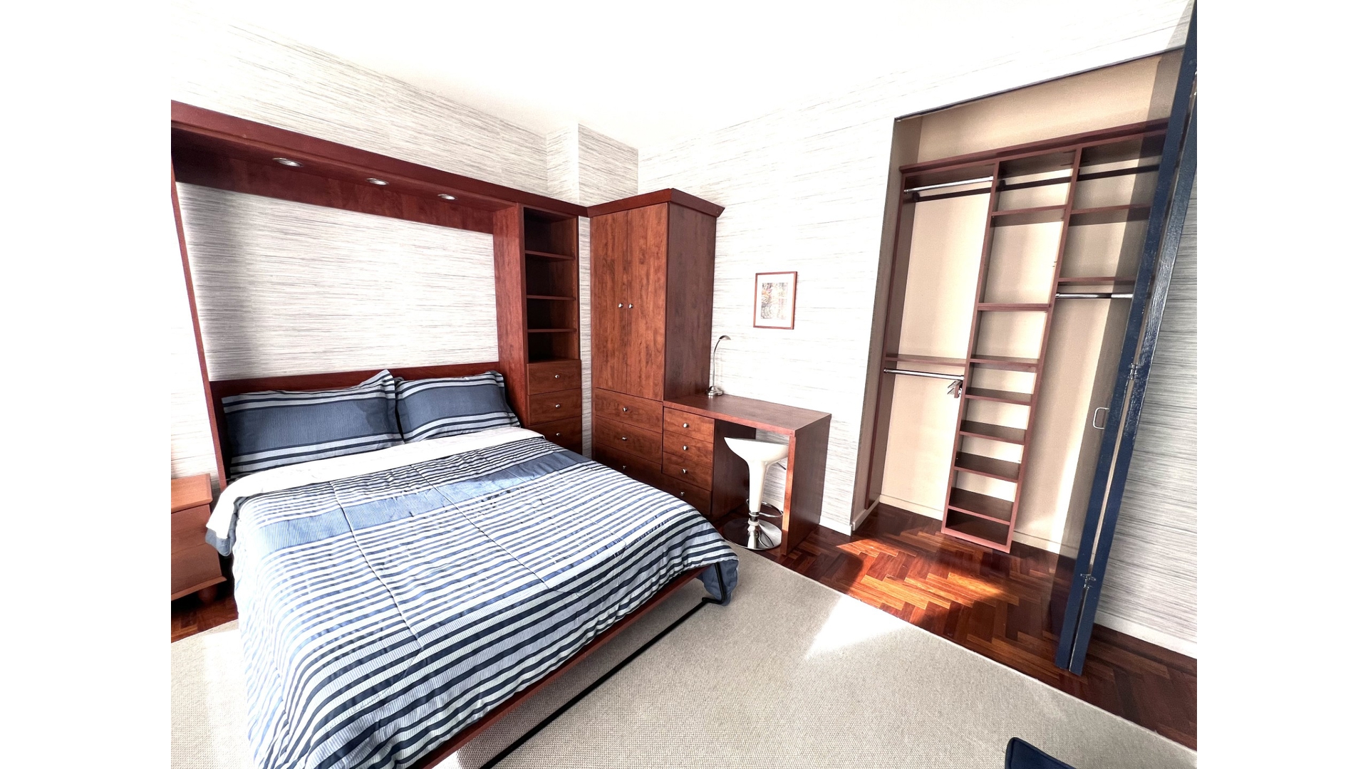 250 East 54th Street 17E Turtle Bay New York NY 10022