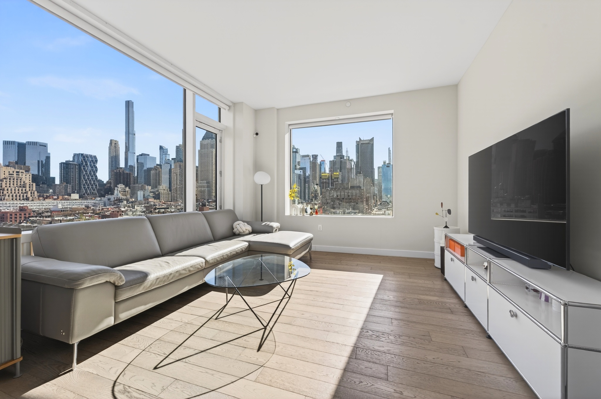 505 West 43rd Street 14A Clinton New York NY 10036