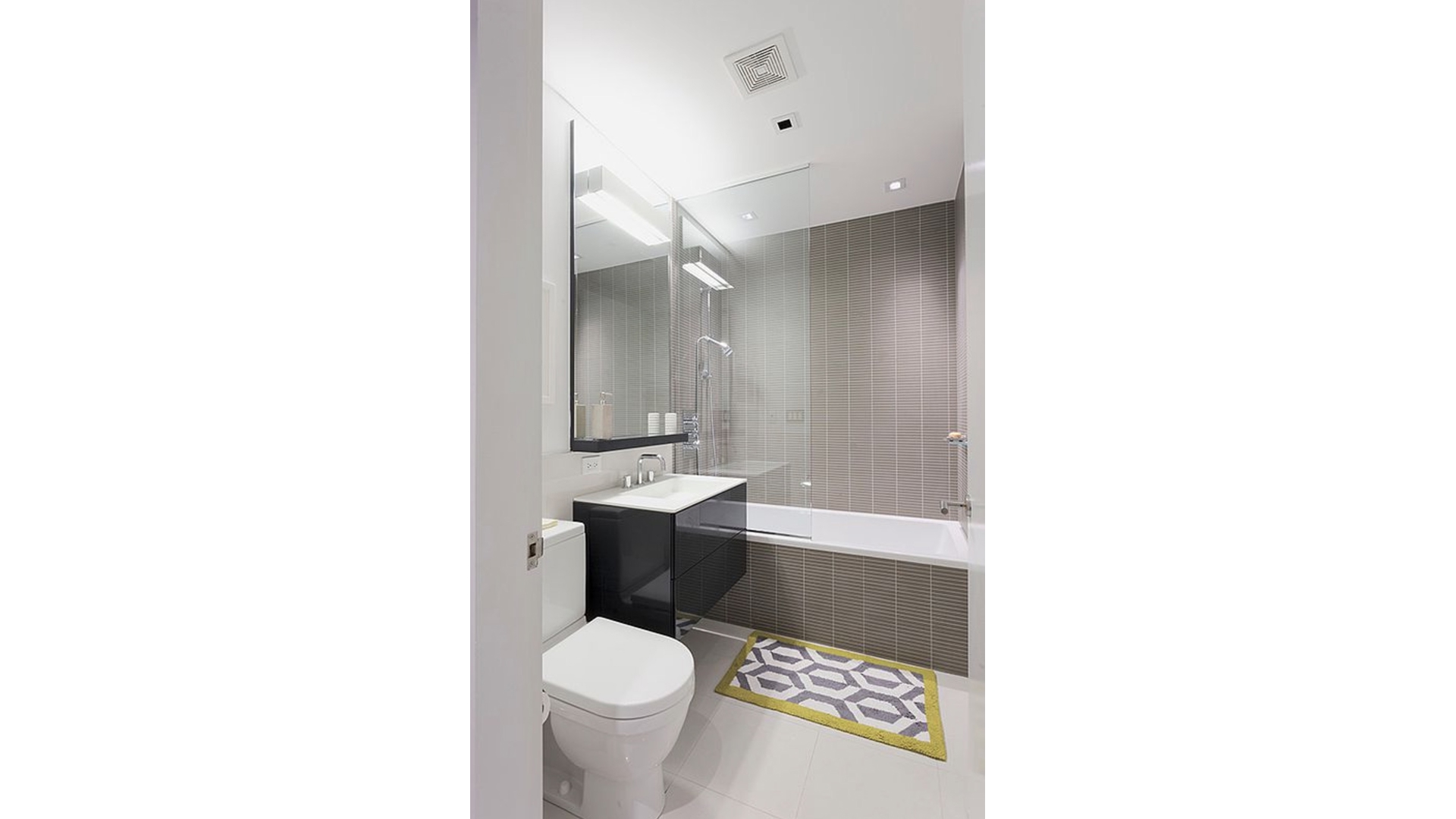 300 East 23rd Street 3AB Gramercy Park New York NY 10010