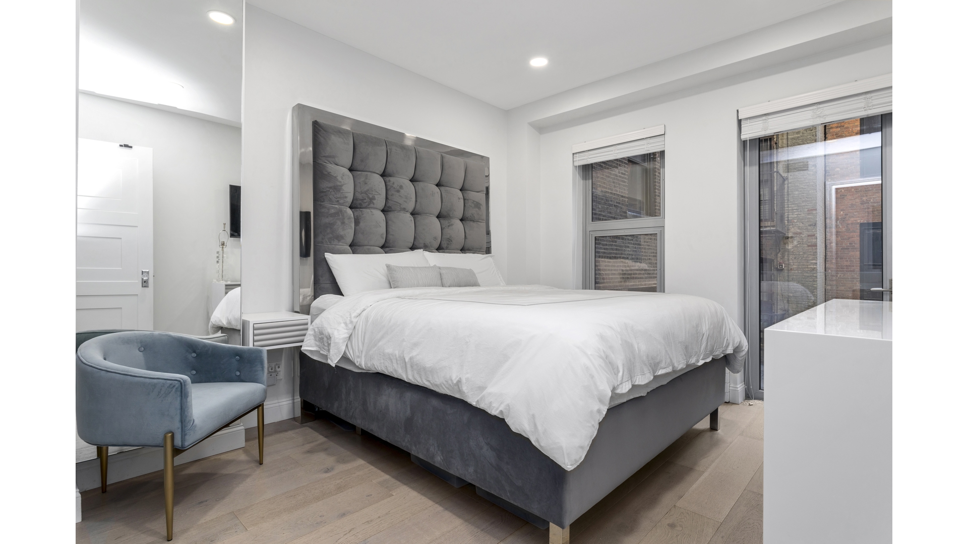 16 West 21st Street Flatiron District New York NY 10010