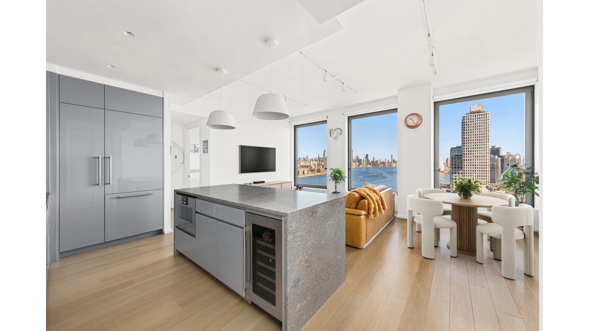 8 South 4th Street 28E Williamsburg Brooklyn NY 11249