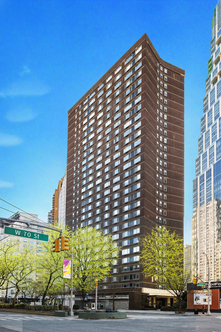 2025 Broadway 2A Lincoln Square New York NY 10023