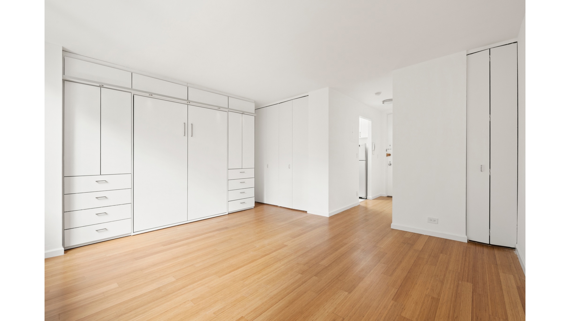 235 East 40th Street 4J Murray Hill New York NY 10016