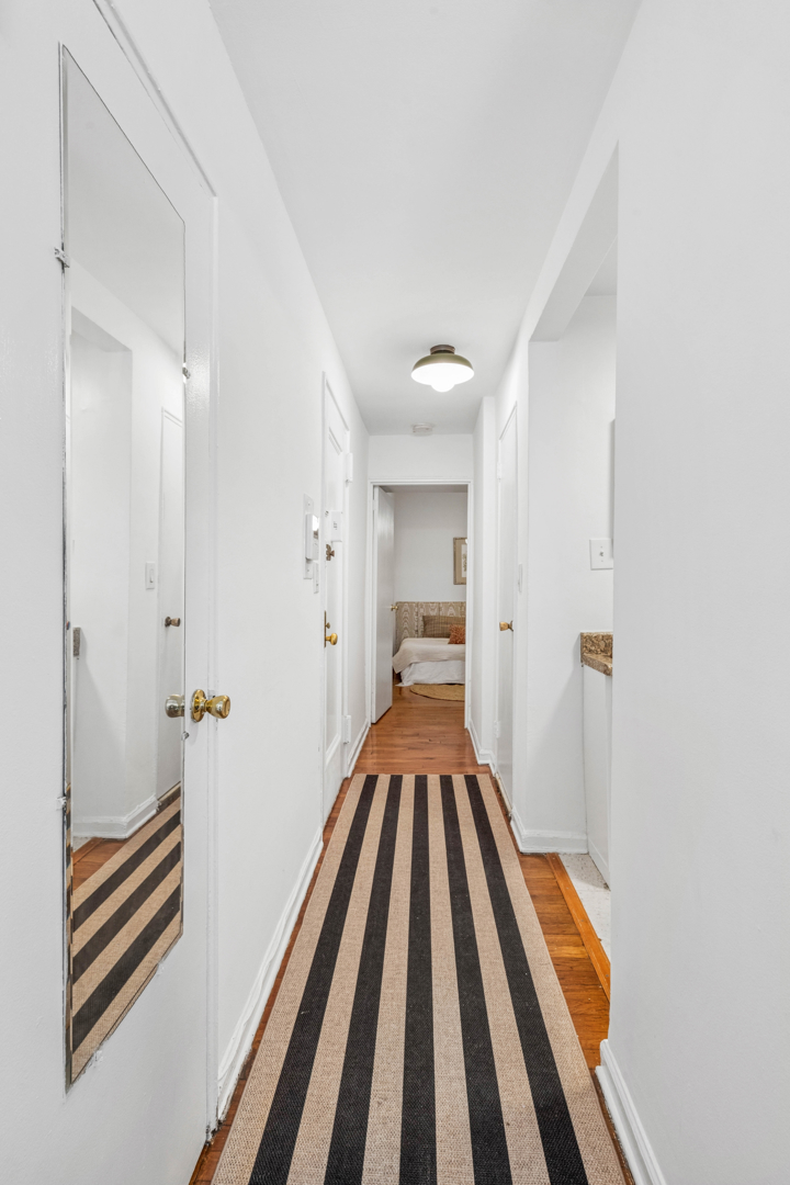 431 West 54th Street 5B Clinton New York NY 10019