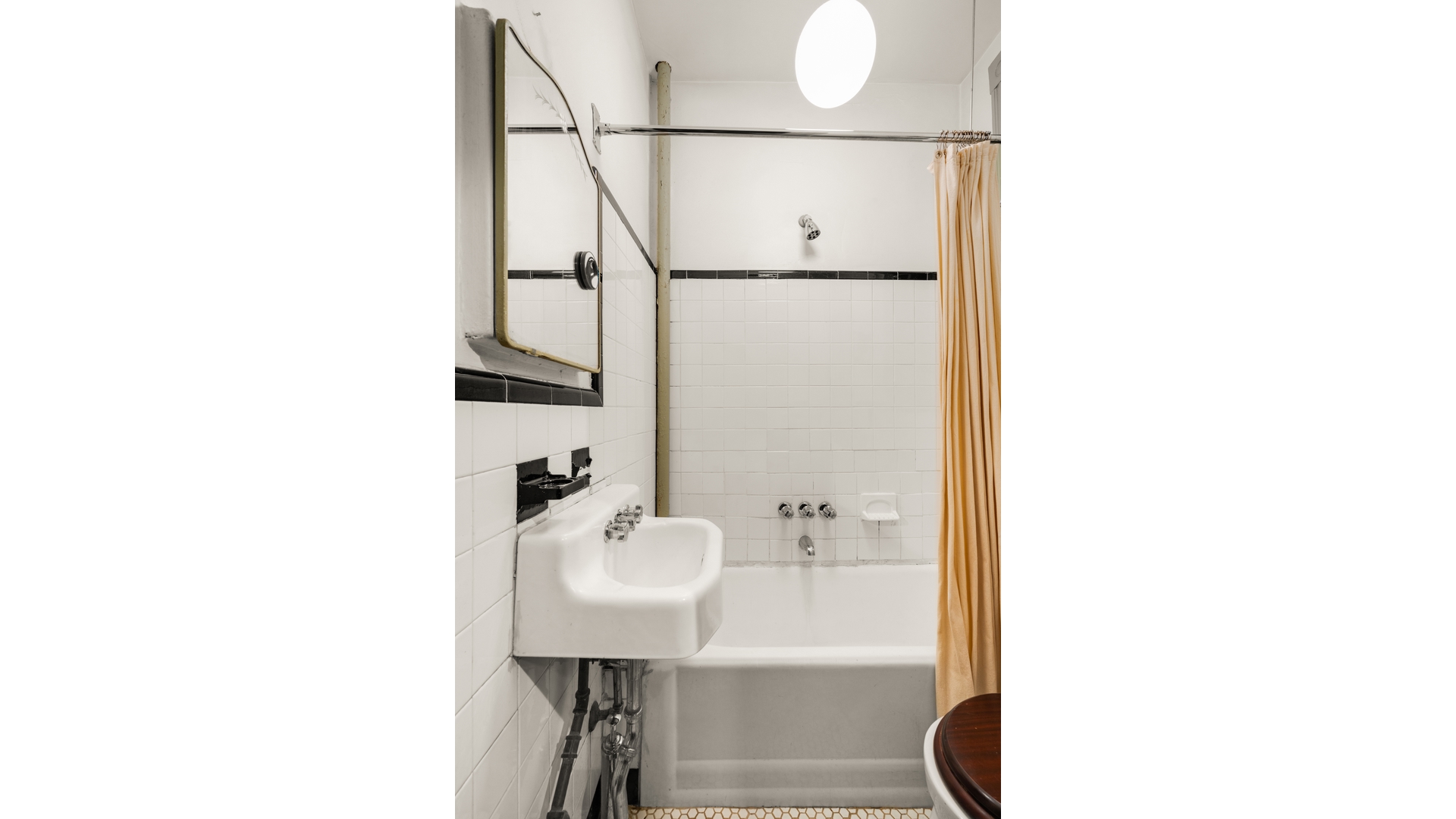 521 East 83rd Street Upper East Side New York NY 10028