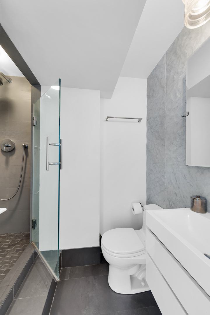 1020 Park Avenue 21A Upper East Side New York NY 10028