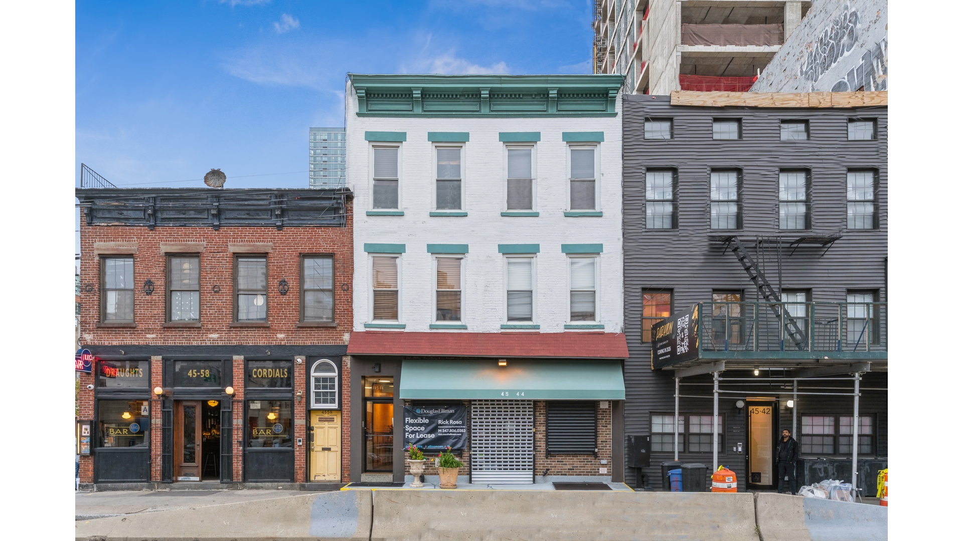 45-44 Vernon Boulevard 3 Long Island City Queens NY 11101