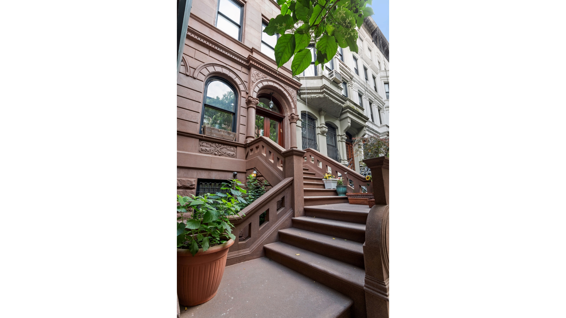 52 West 69th Street 1A Lincoln Square New York NY 10023