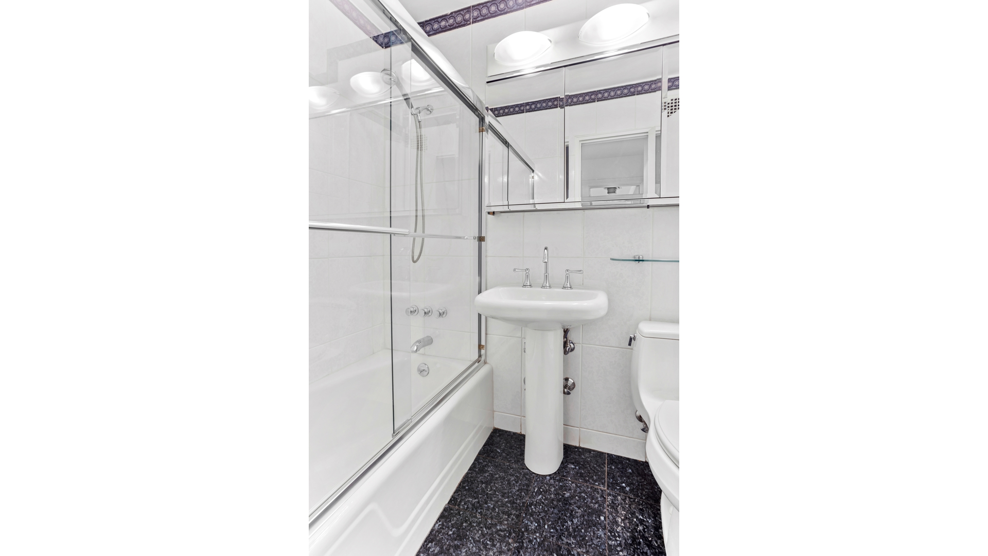 215 East 80th Street 7L Upper East Side New York NY 10075