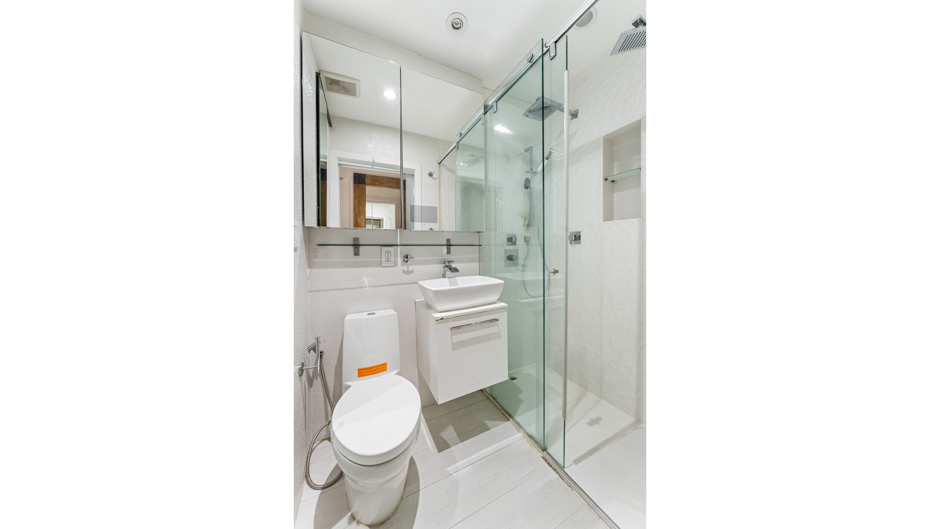 421 West 57th Street 4C Clinton New York NY 10019