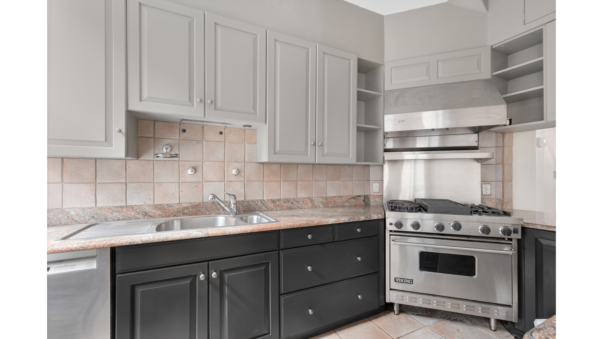 26 East 2nd Street 2 E. Greenwich Village New York NY 10003