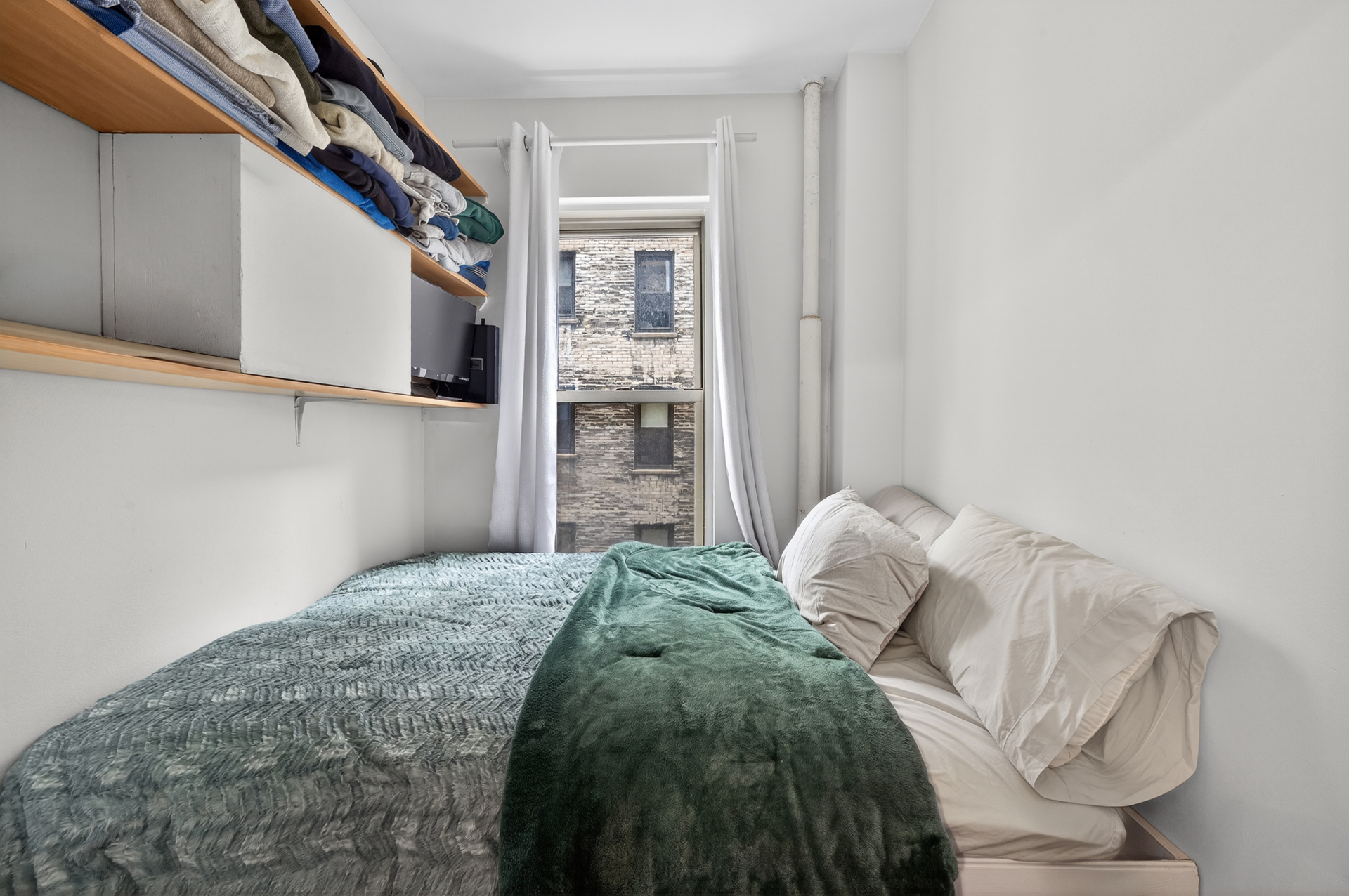 25 West 64th Street 4D Lincoln Square New York NY 10023