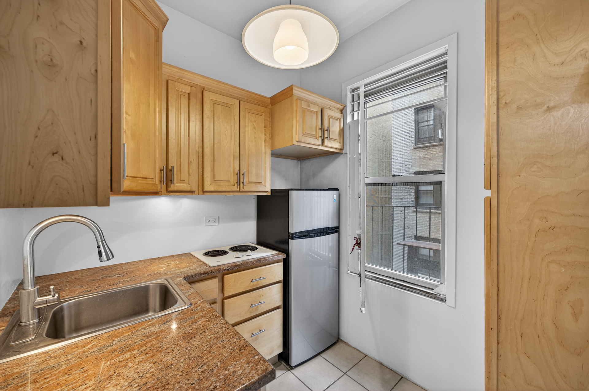 25 West 64th Street 4D Lincoln Square New York NY 10023