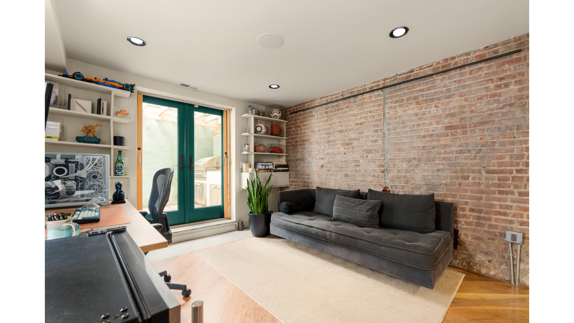 357 West 29th Street GB Chelsea New York NY 10001