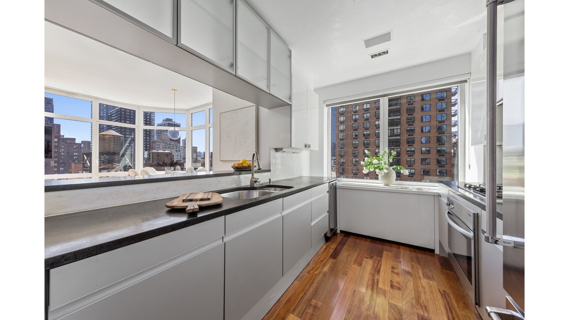 300 East 55th Street Sutton Place New York NY 10022