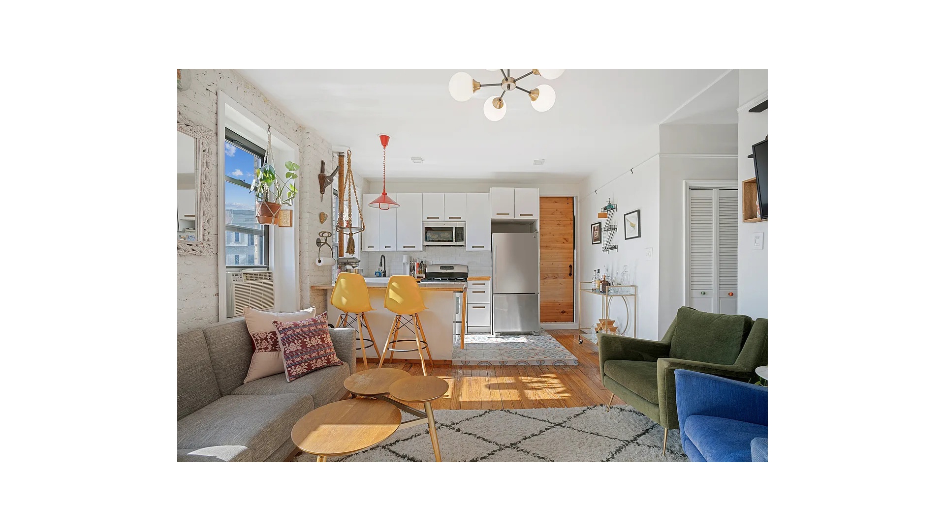 195 South 4th Street E5 Williamsburg Brooklyn NY 11211