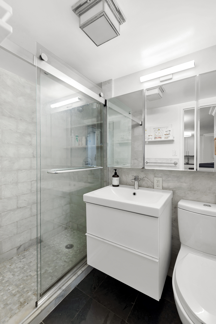 40 Clinton Street 3K Brooklyn Heights Brooklyn NY 11201