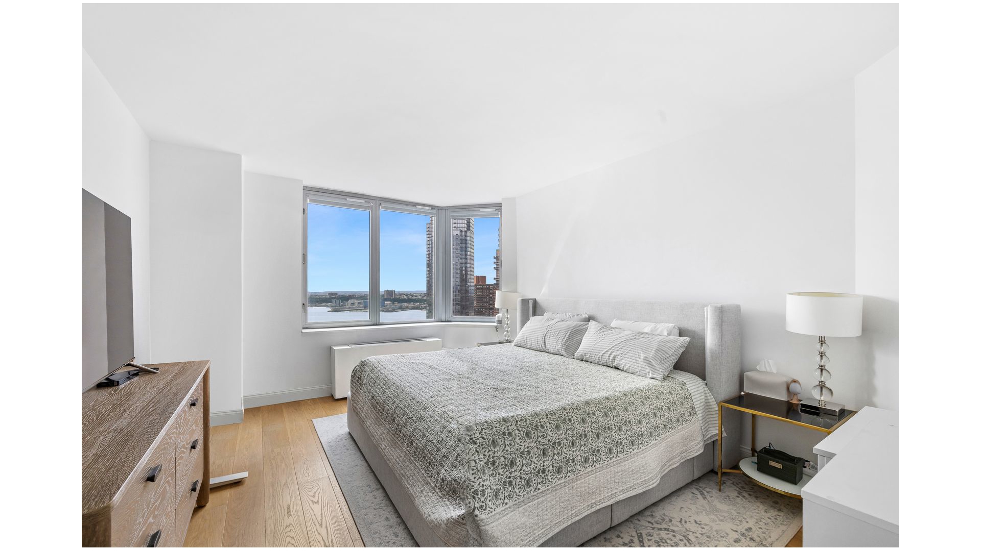 500 West 43rd Street 37A Clinton New York NY 10036