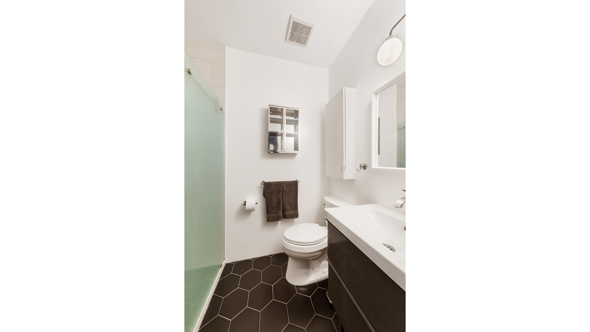 10104 4th Avenue Fort Hamilton Brooklyn NY 11209