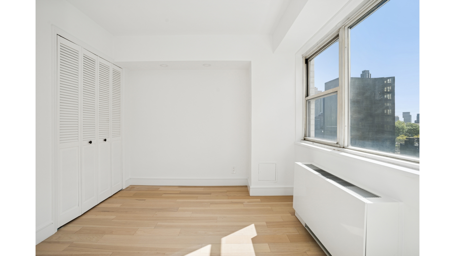 321 East 48th Street 11F Turtle Bay New York NY 10017