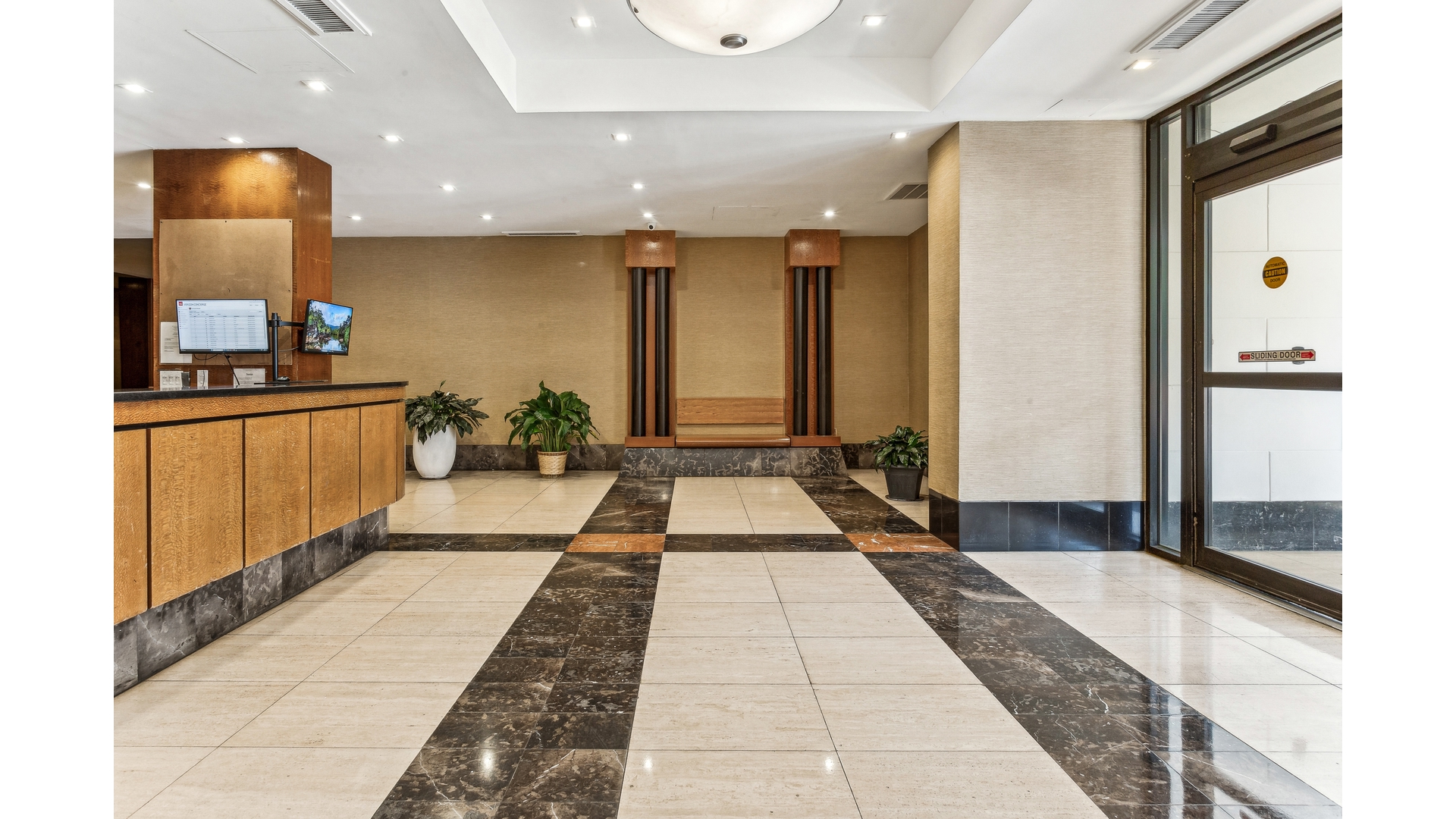 118-17 Union Turnpike 21K Forest Hills Queens NY 11375