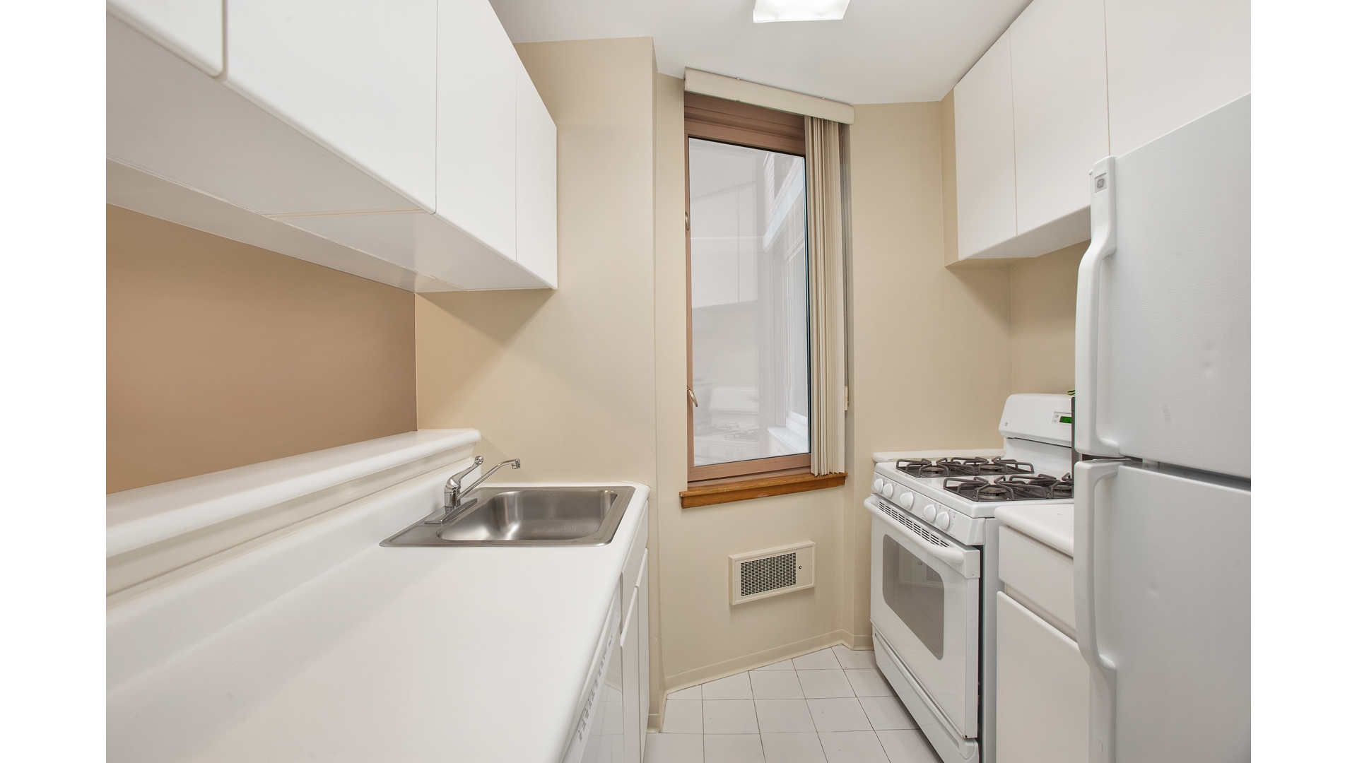 235 East 40th Street 21B Murray Hill New York NY 10016