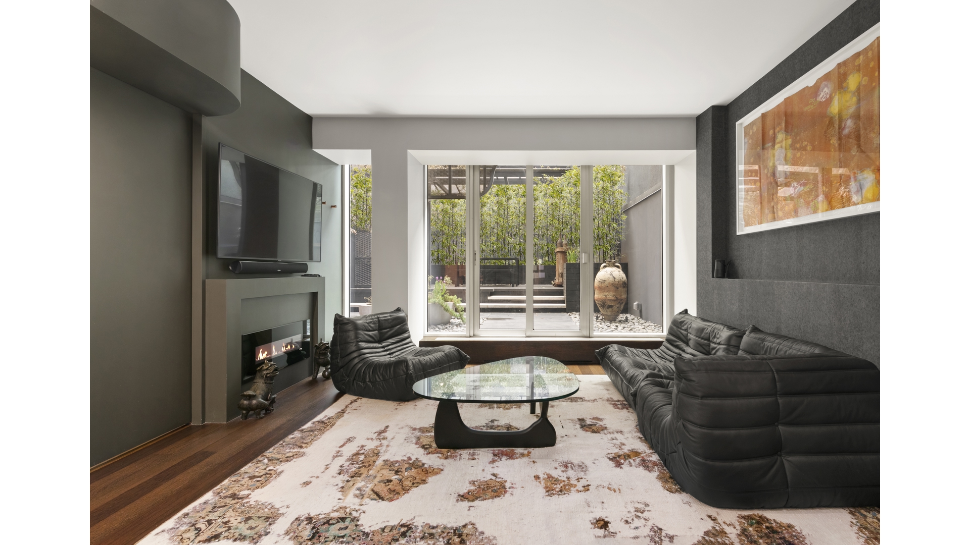 519 West 23rd Street GARDEN Chelsea New York NY 10011