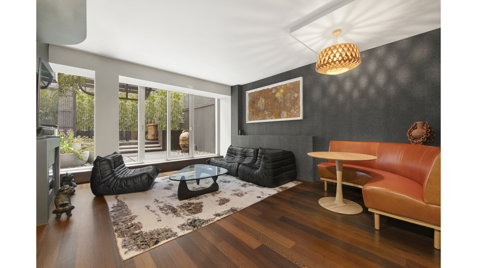 519 West 23rd Street GARDEN Chelsea New York NY 10011