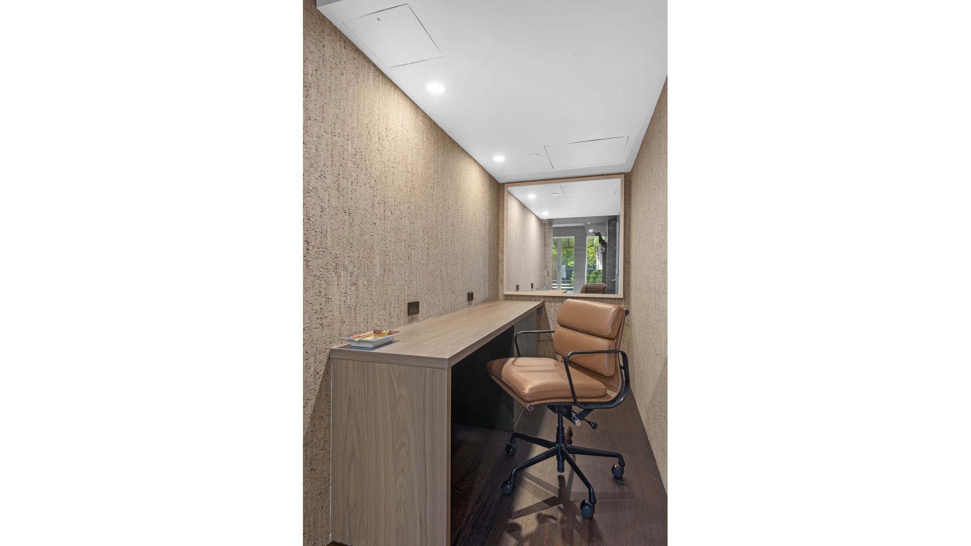 519 West 23rd Street GARDEN Chelsea New York NY 10011