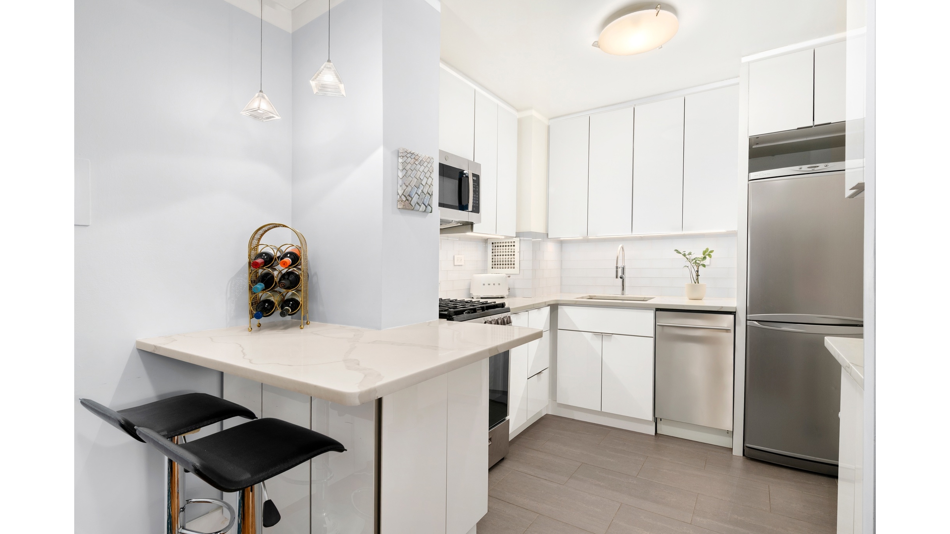 16 West 16th Street 2SS Flatiron District New York NY 10011