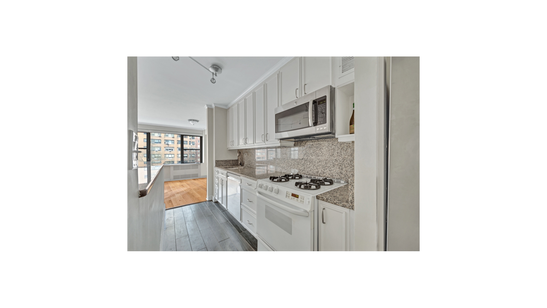 420 East 55th Street Sutton Place New York NY 10022