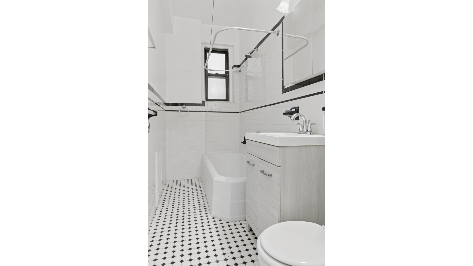 2515 Glenwood Road Flatbush Brooklyn NY 11210