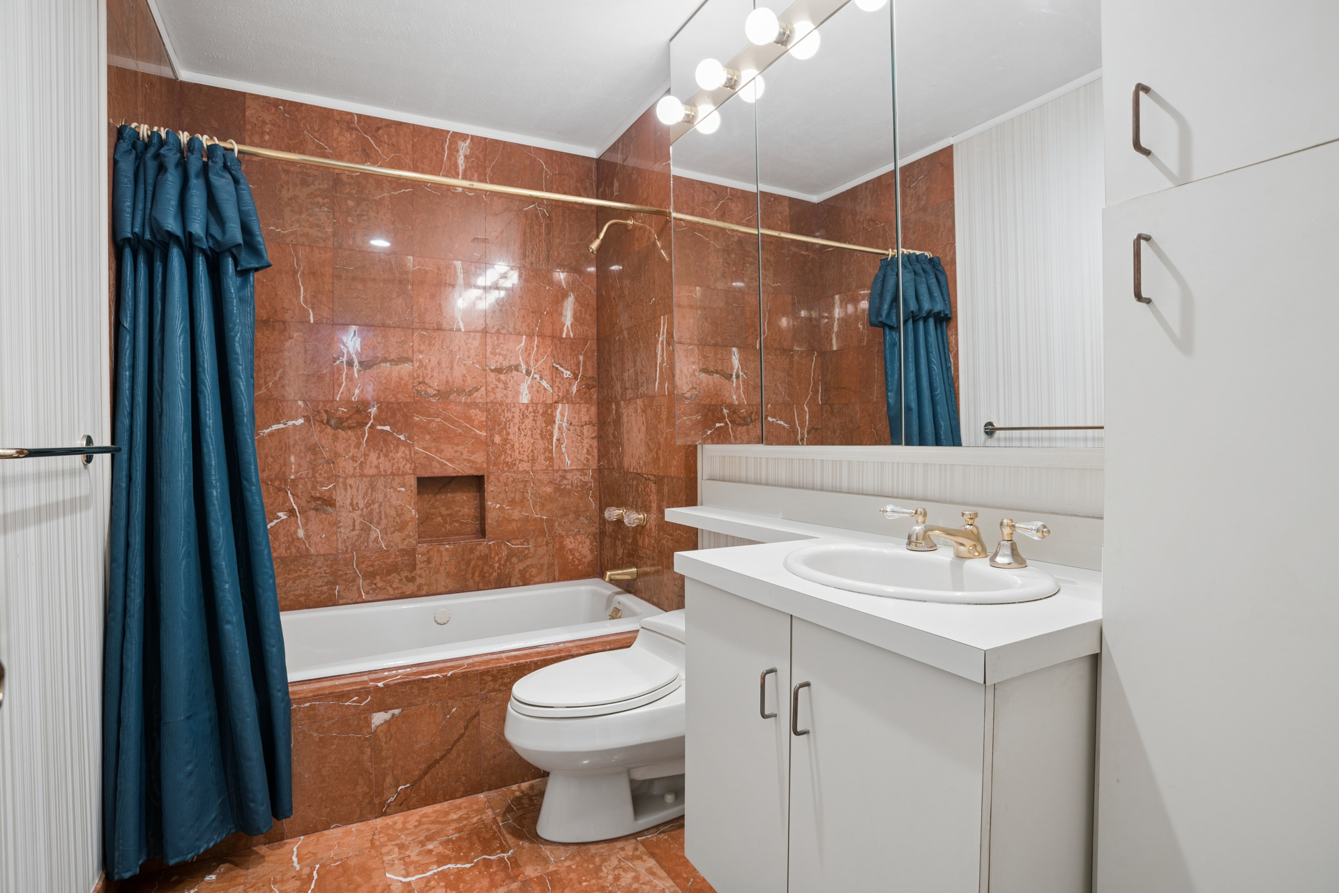 334 West 19th Street PARLORB Chelsea New York NY 10011