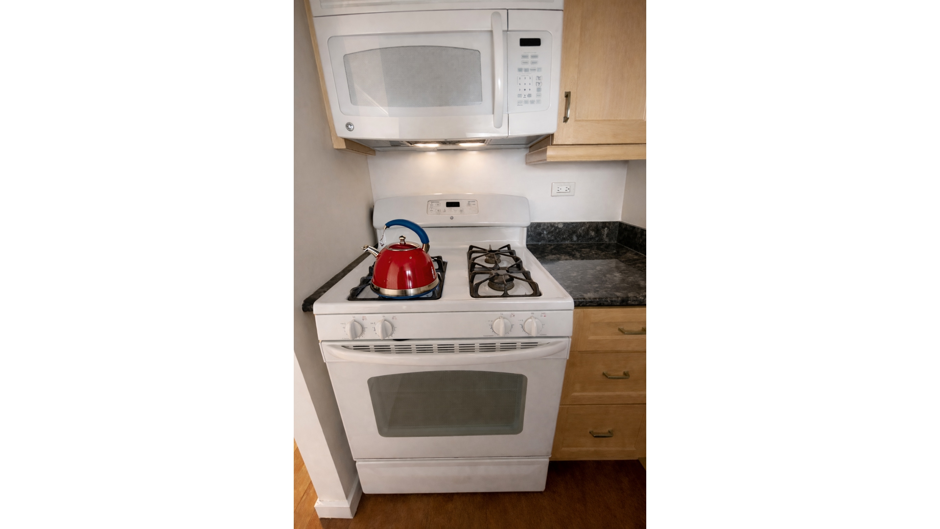 380 Rector Place 15C Battery Park City New York NY 10280