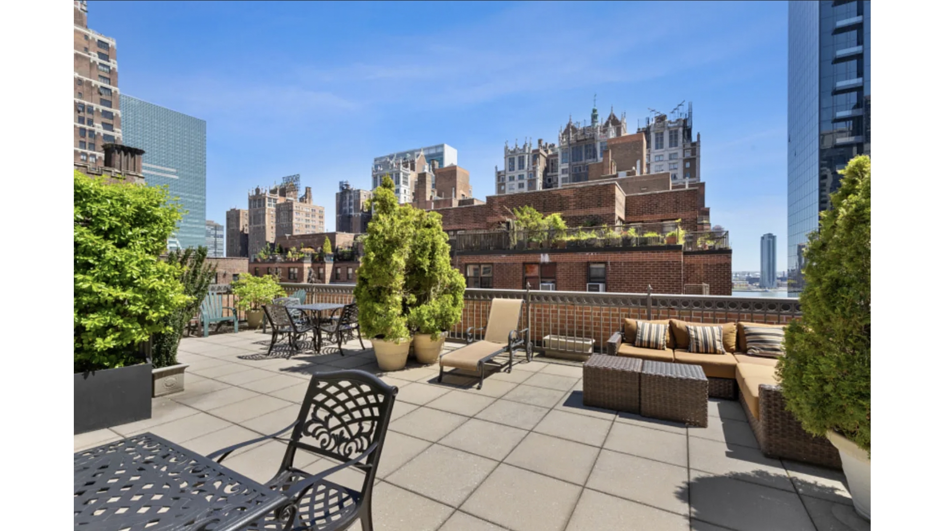 305 East 40th Street 17JK Tudor City New York NY 10016