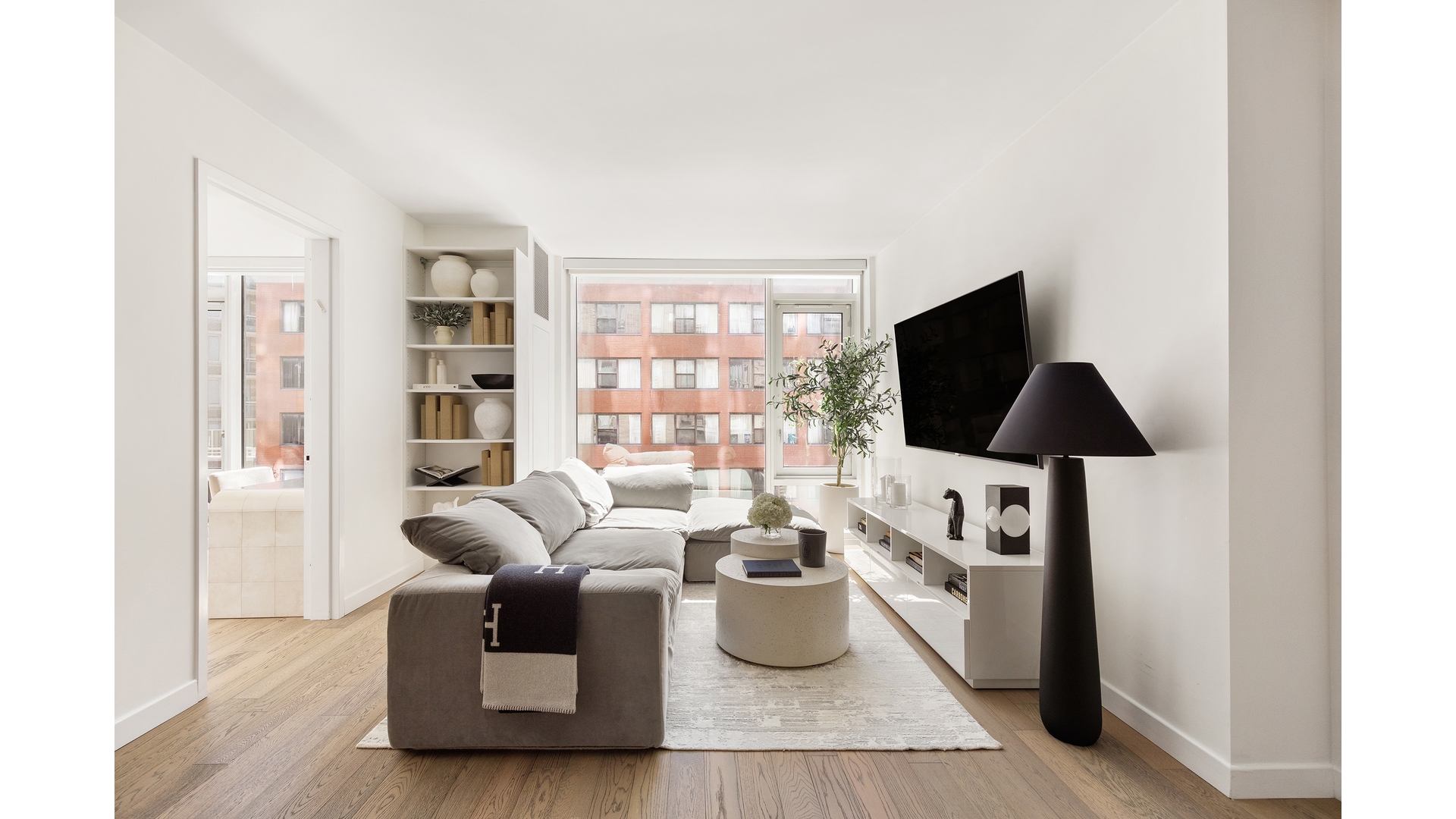 505 West 43rd Street 4H Clinton New York NY 10036