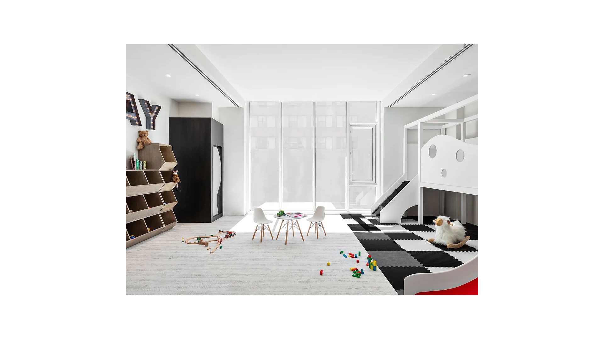 505 West 43rd Street 4H Clinton New York NY 10036