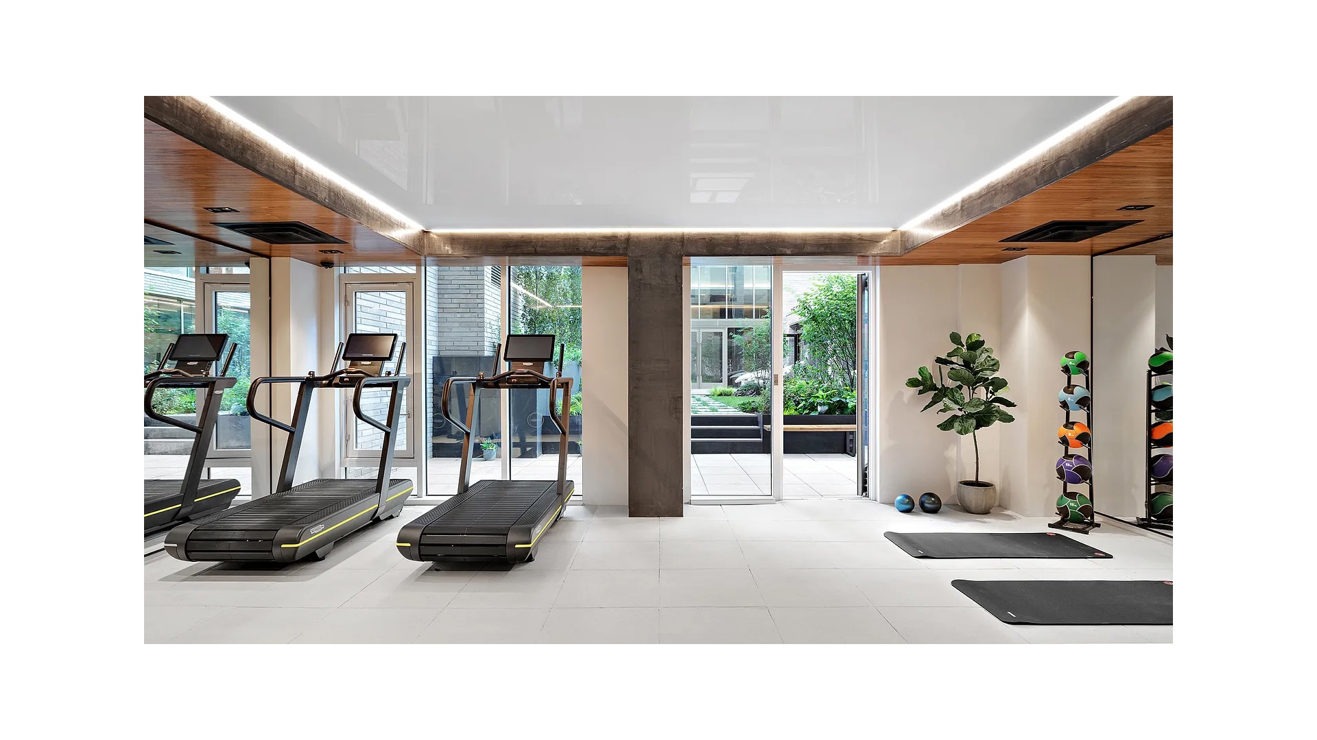 505 West 43rd Street 4H Clinton New York NY 10036