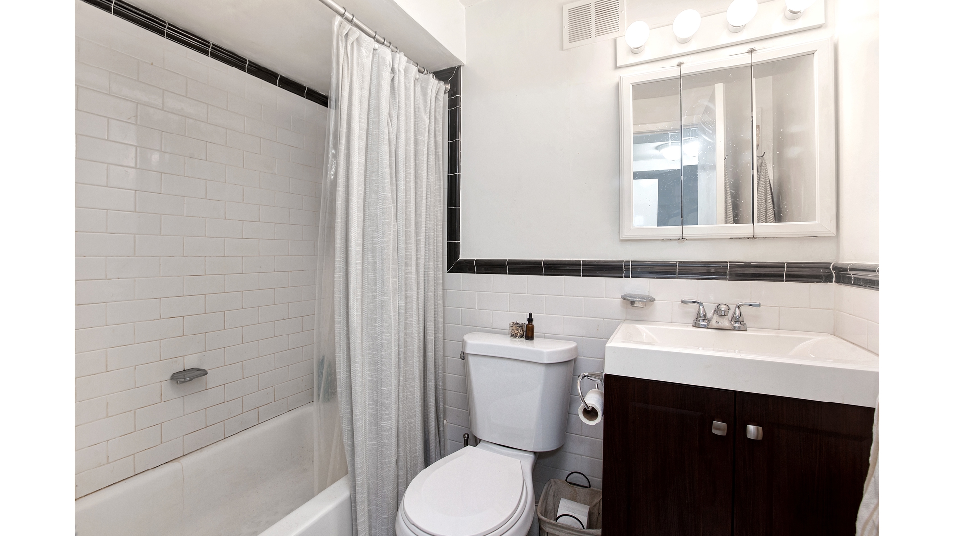 451 Washington Avenue 1A Clinton Hill Brooklyn NY 11238