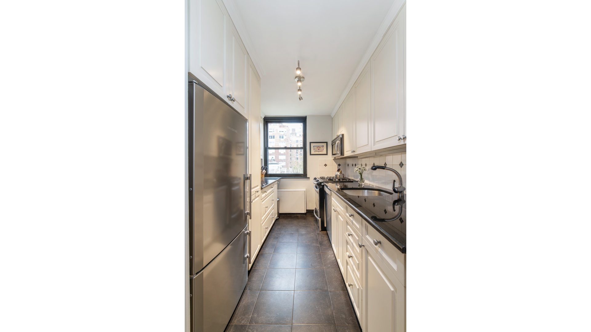 420 East 51st Street 7B Beekman Place New York NY 10022
