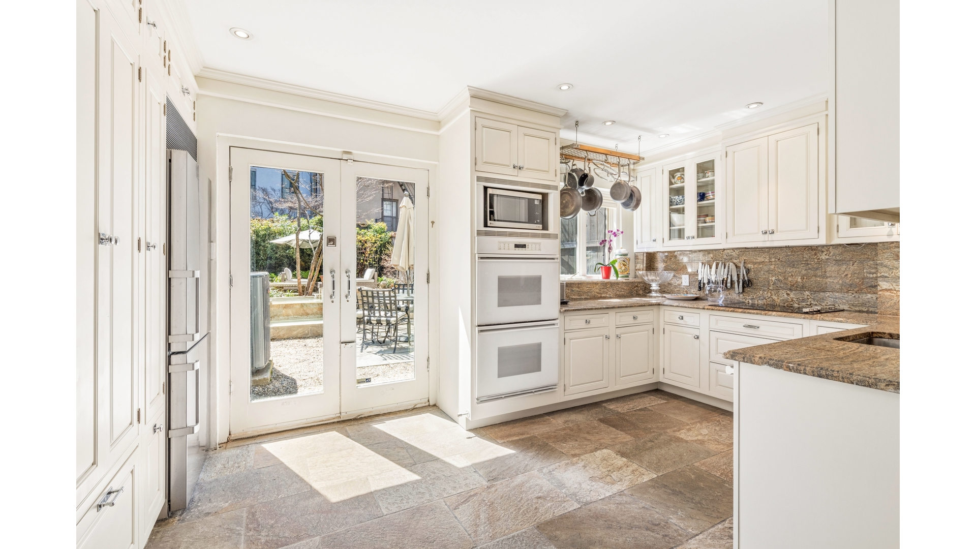 452 West 44th Street Clinton New York NY 10036