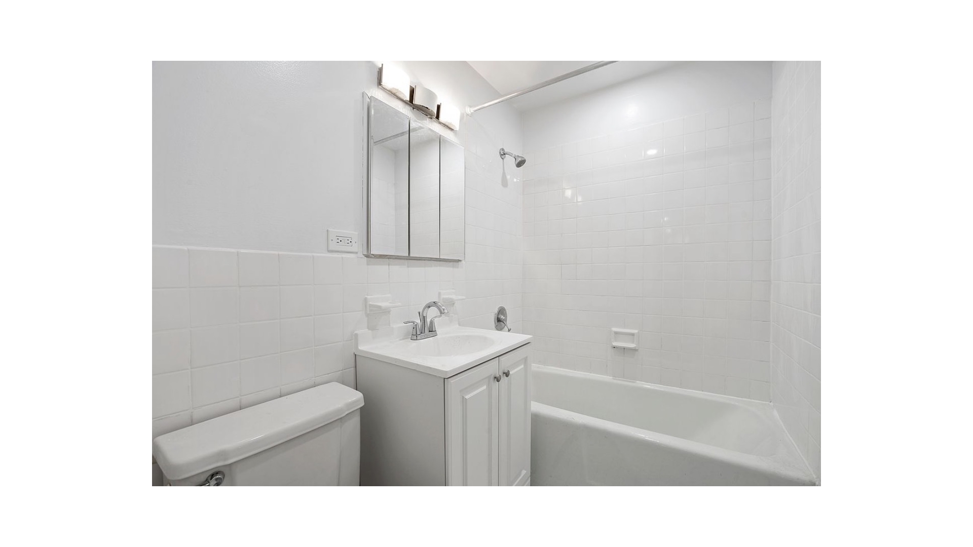 4 West 104th Street LA Upper West Side New York NY 10025