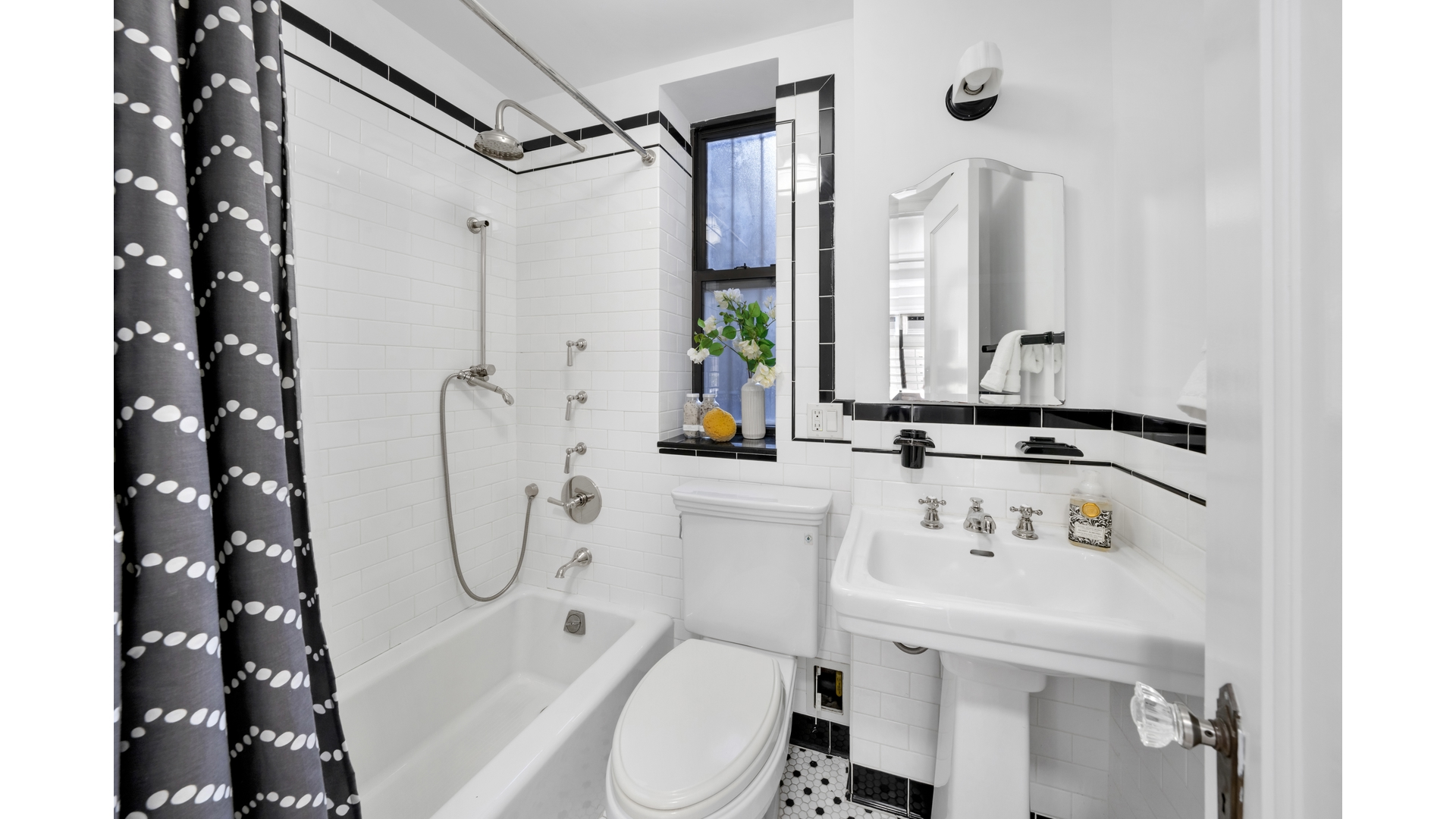 139 West 82nd Street 1F Upper West Side New York NY 10024